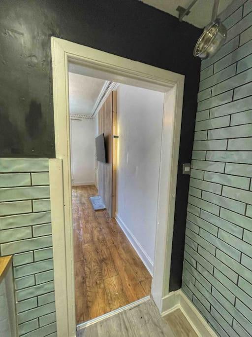 1 Bed Apartment Единбург Екстериор снимка