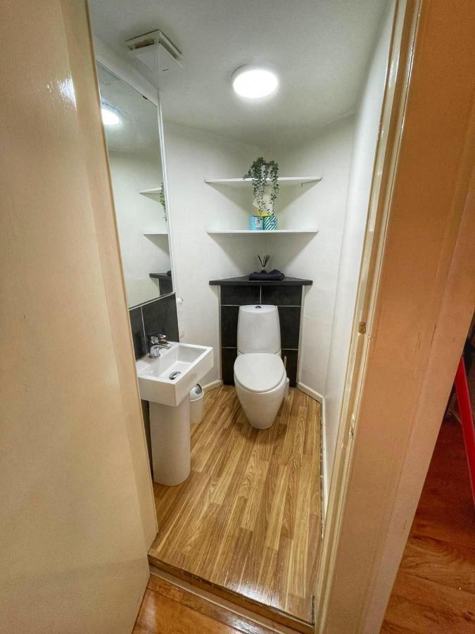 1 Bed Apartment Единбург Екстериор снимка
