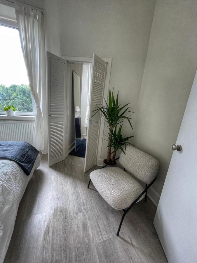 1 Bed Apartment Единбург Екстериор снимка