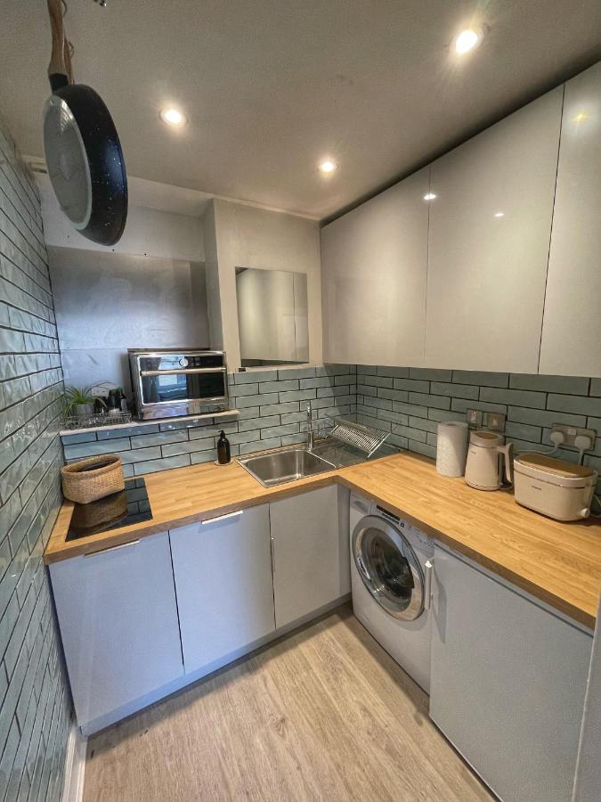 1 Bed Apartment Единбург Екстериор снимка